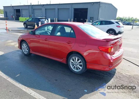 2010 Toyota Corolla S z USA, uszkodzony, nr VIN 2T1BU4EEXAC324489